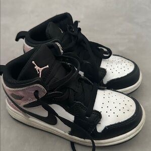 Toddler Jordan 1 SE size 10c used
